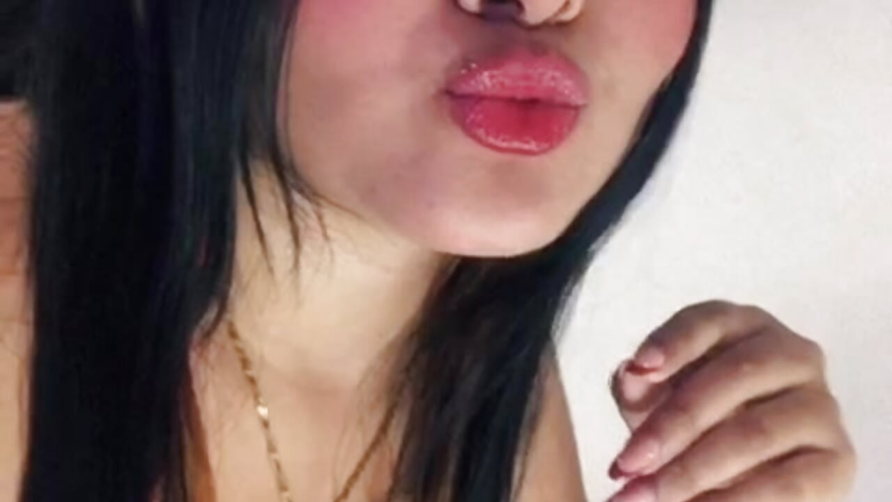 I send you a kiss 💖💋 - video by Charlotte_256 cam model