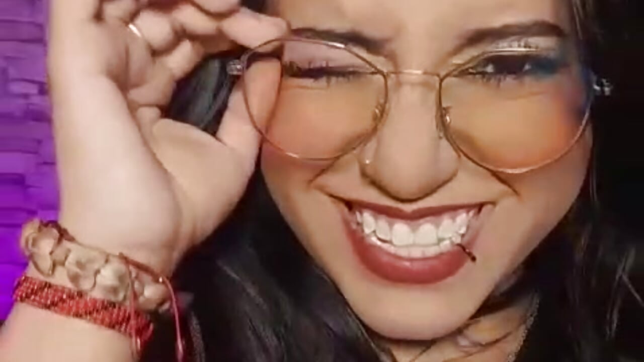 Nice to meet you.!! 💛 - video by NANAKY_TAY cam model