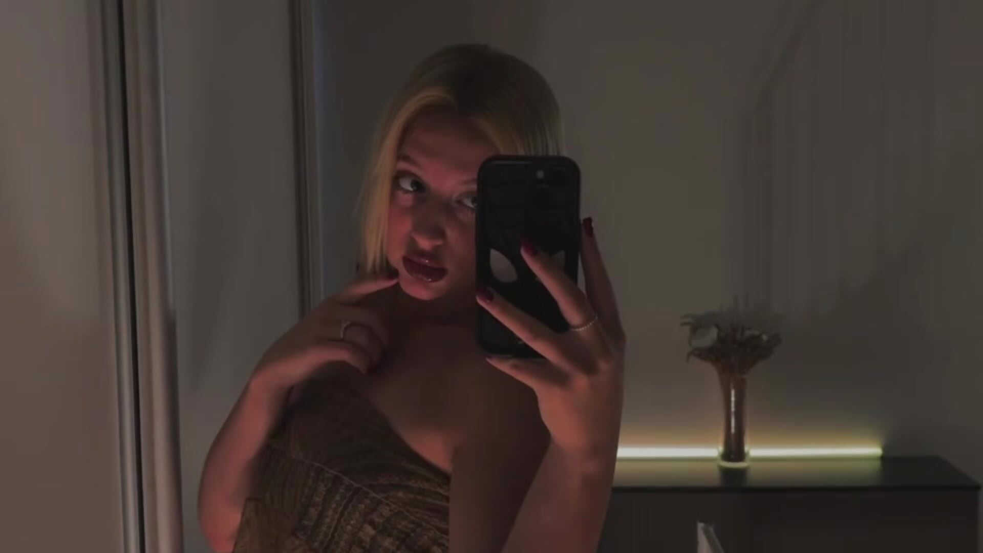 Me! - video by miamilly cam model