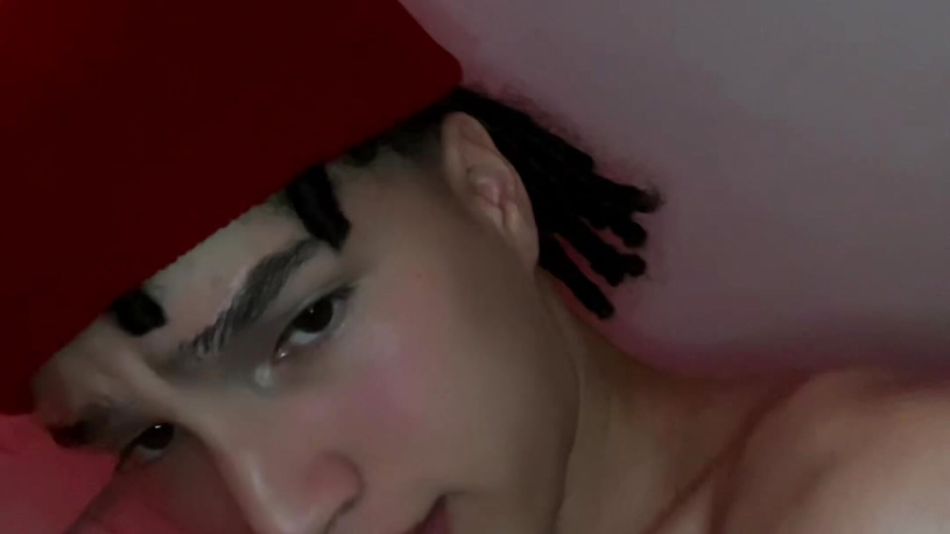 Tiven – video modela na kameri tive_n