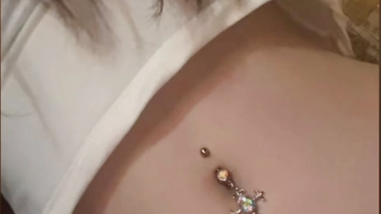 My piercing - video by Cuteviola cam model