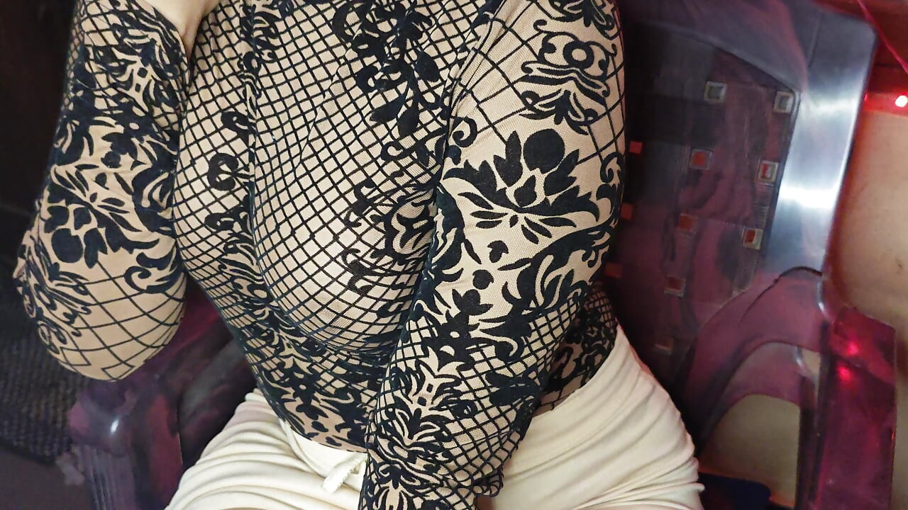 profile-intro-video-1758032033 - video by Monali_1 cam model