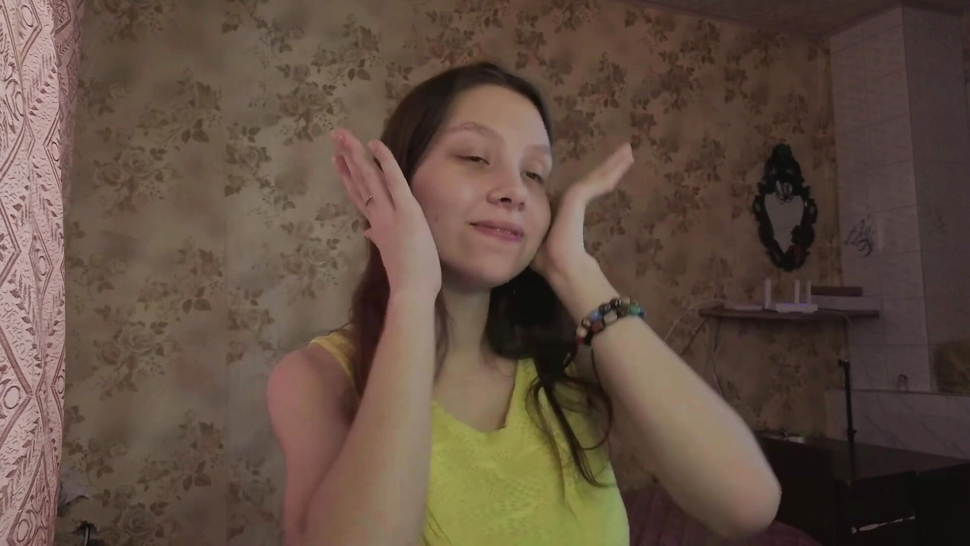 ദ്ദി(˵ •̀ ᴗ - ˵ ) ✧ - QutieDaSweet adlı kamera modelinin videosu