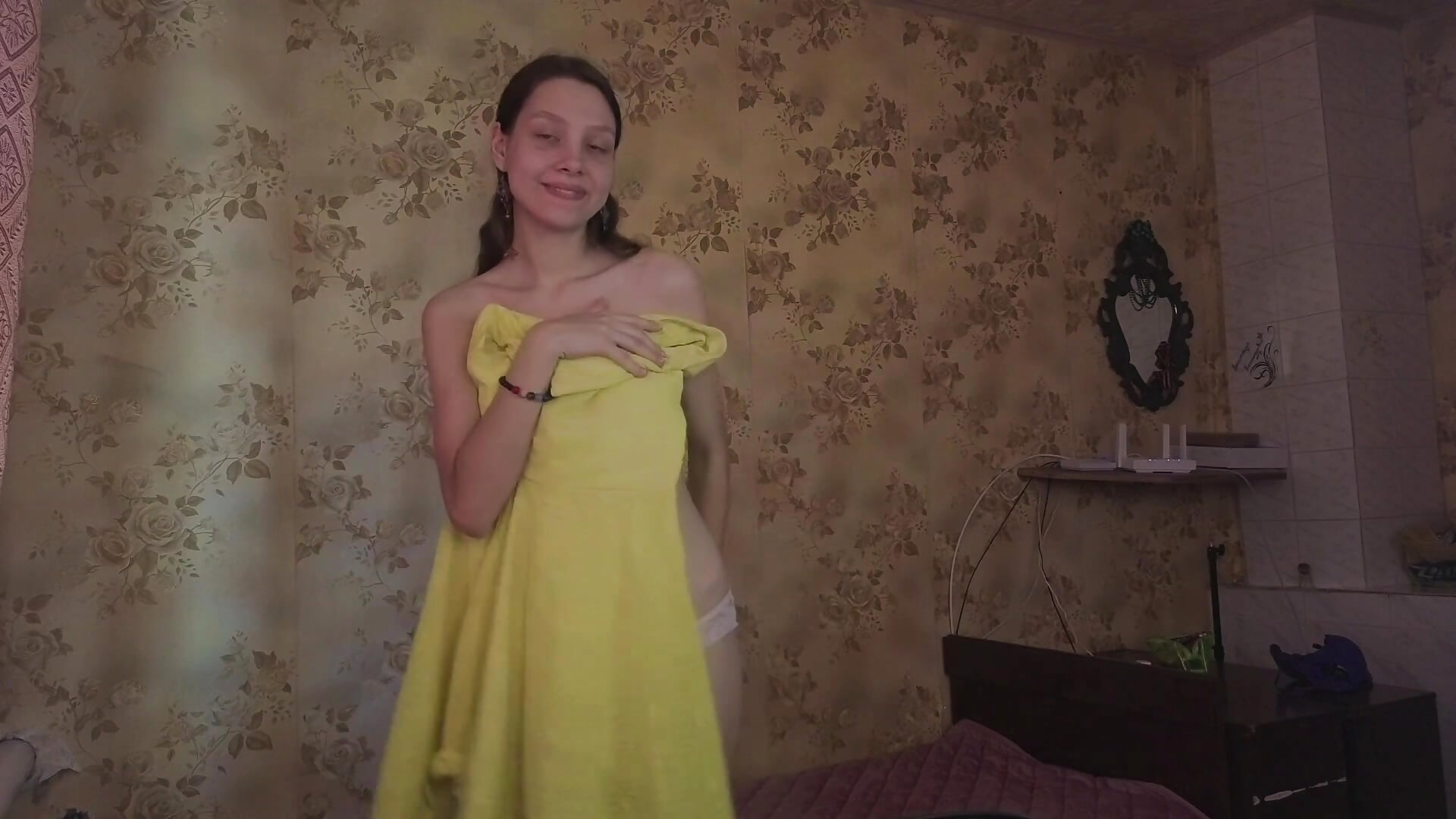 my sexy tease with breasts - vidéo du modèle de showcams QutieDaSweet