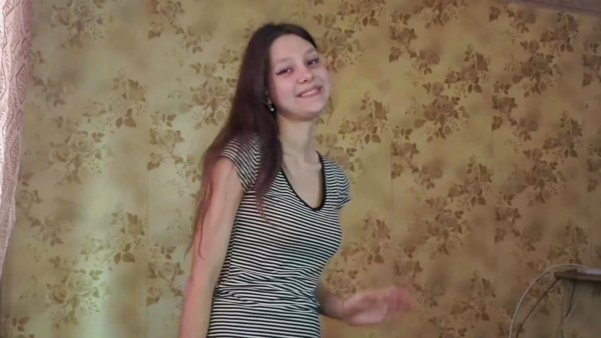 (..◜ᴗ◝..) - Vídeo de QutieDaSweet, modelo de vídeos