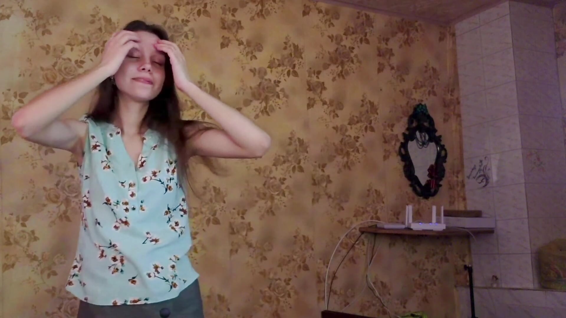 (˵ •̀ ᴗ - ˵ ) ✧ - відео від вебкаммоделі QutieDaSweet