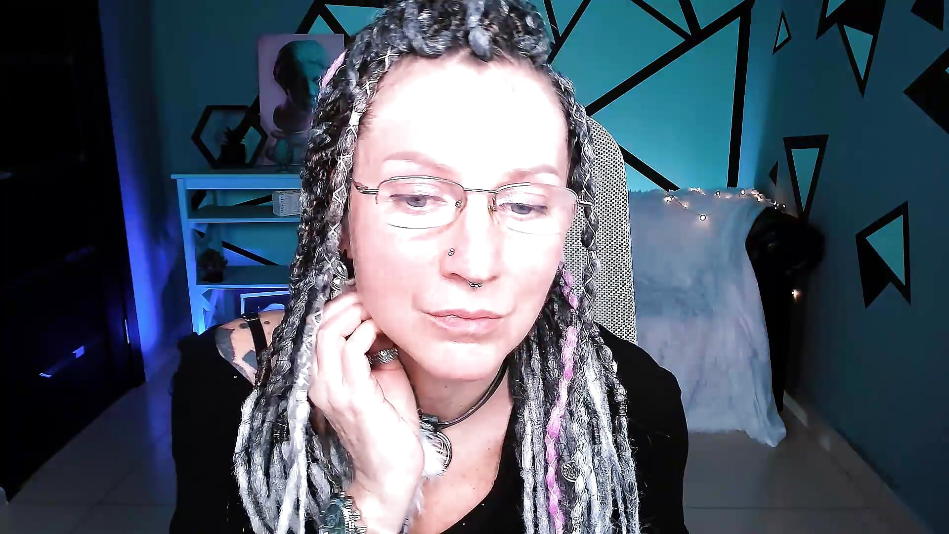 piercing - Video von UmaSpace Cam-Model