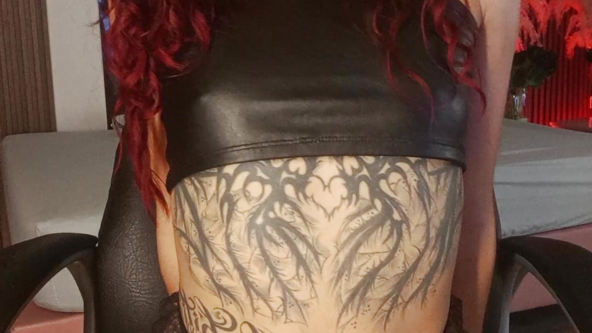 Rub my wet clit 🌚🔥 - vídeo de la modelo de cam Sabriinaa_Foxx