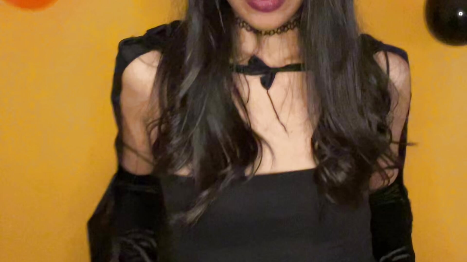 Spooky season! – video modela na kameri MaddyX__