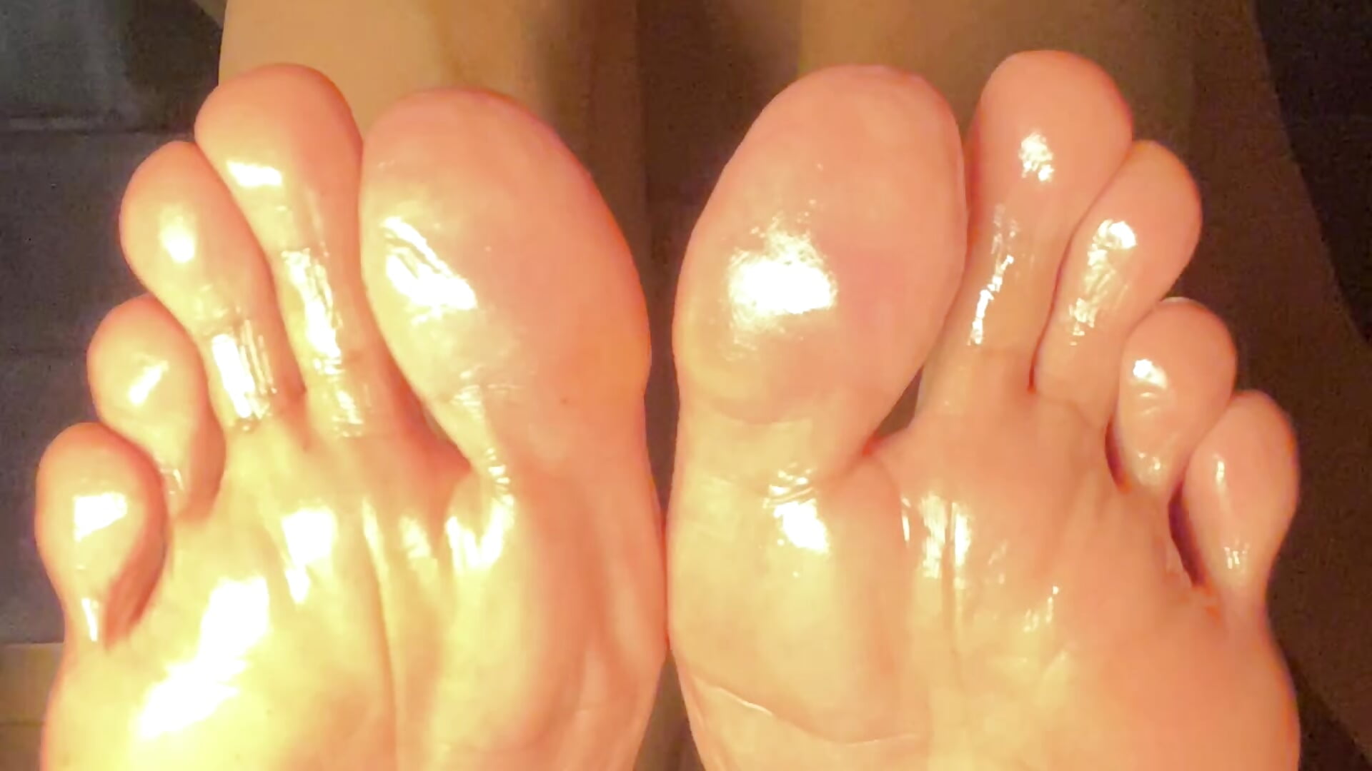 Feet Workship 💦 – video modela na kameri MaddyX__