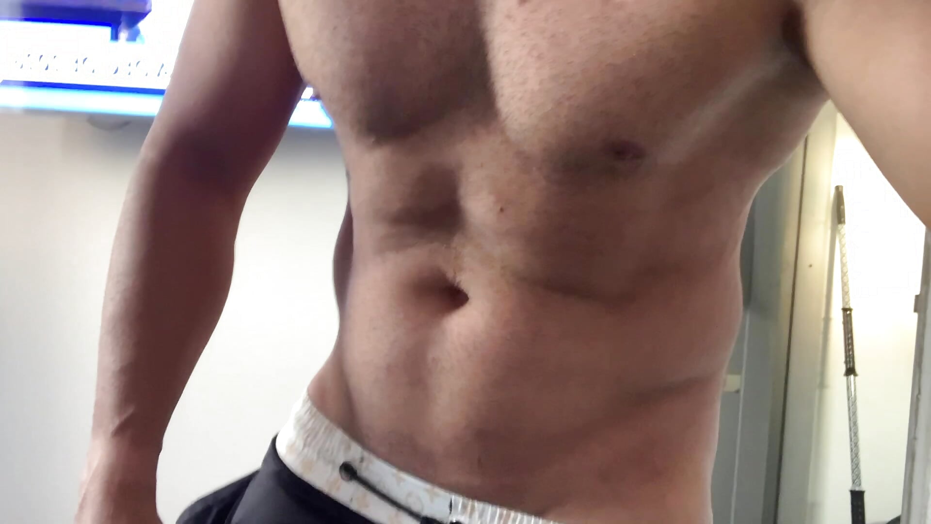 7640E876-1848-4029-A1BC-F4C3413EEAA6 - video van DJhon2025 cam-model