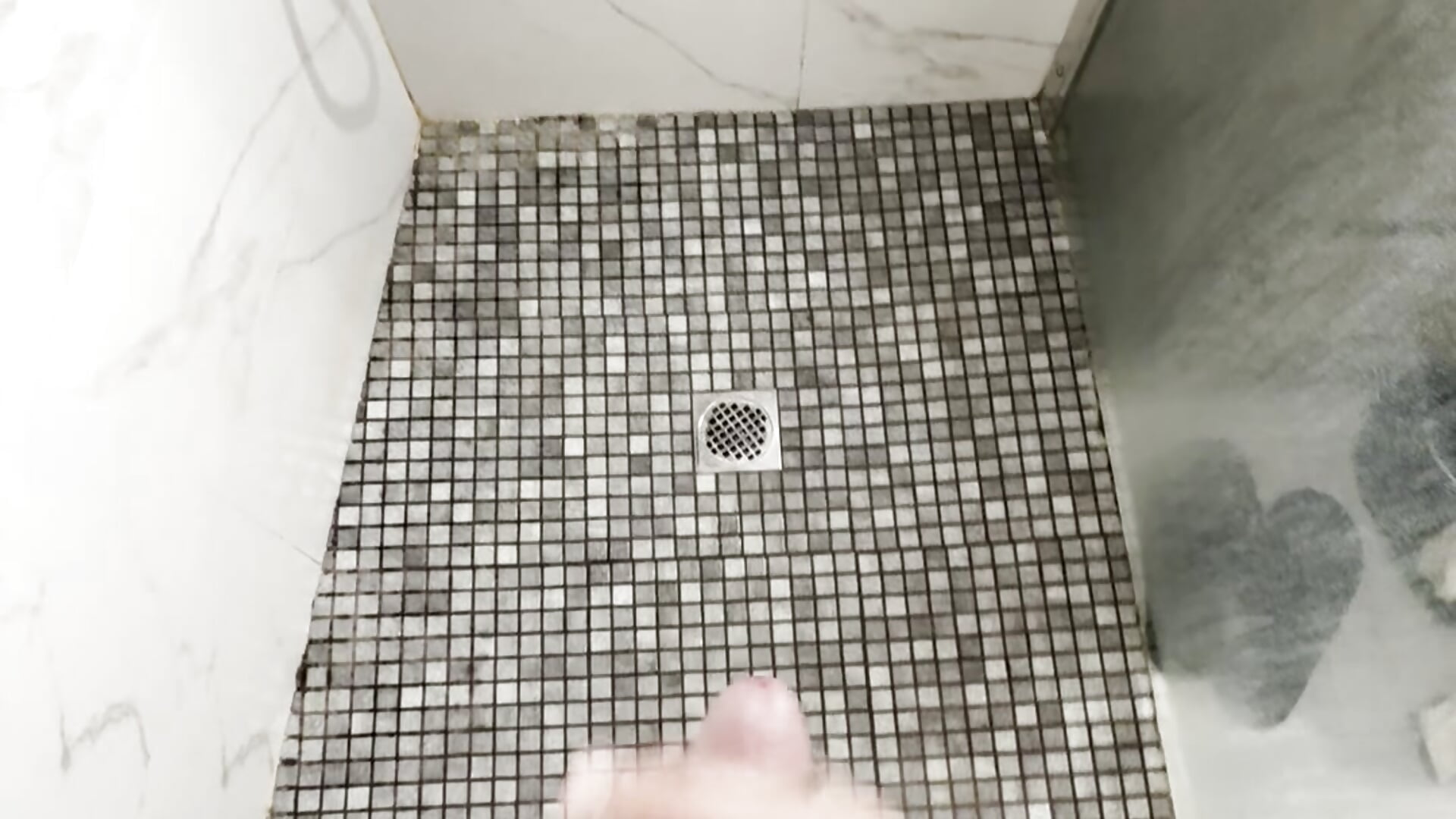 Huge Cumshot - video by nailq_1747 cam model