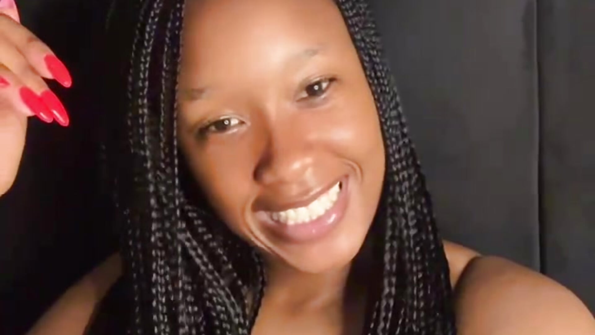 VID-20260205-WA0001 - Sexyzmiranda_207 캠 모델의 동영상