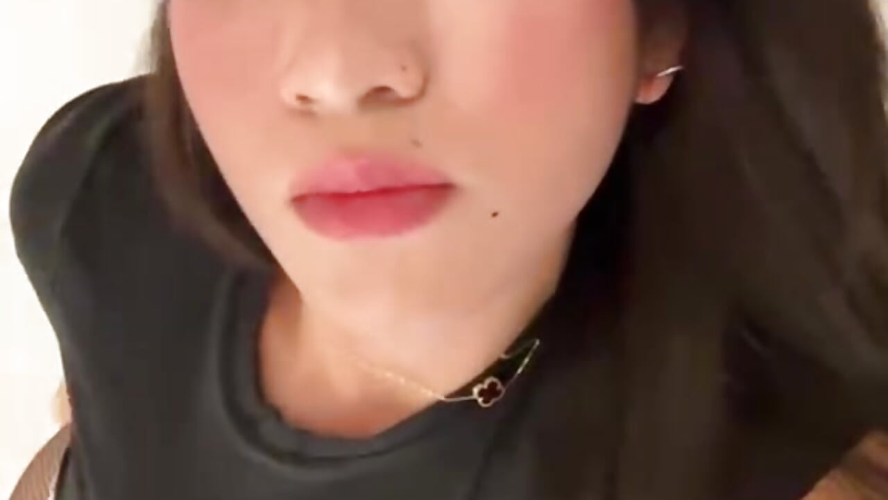 att,xwC-kIDb21DokvI91Sjzmp6Me0N4uOr4Qvau0rcFUBY - video by ZoeyJohnson cam model