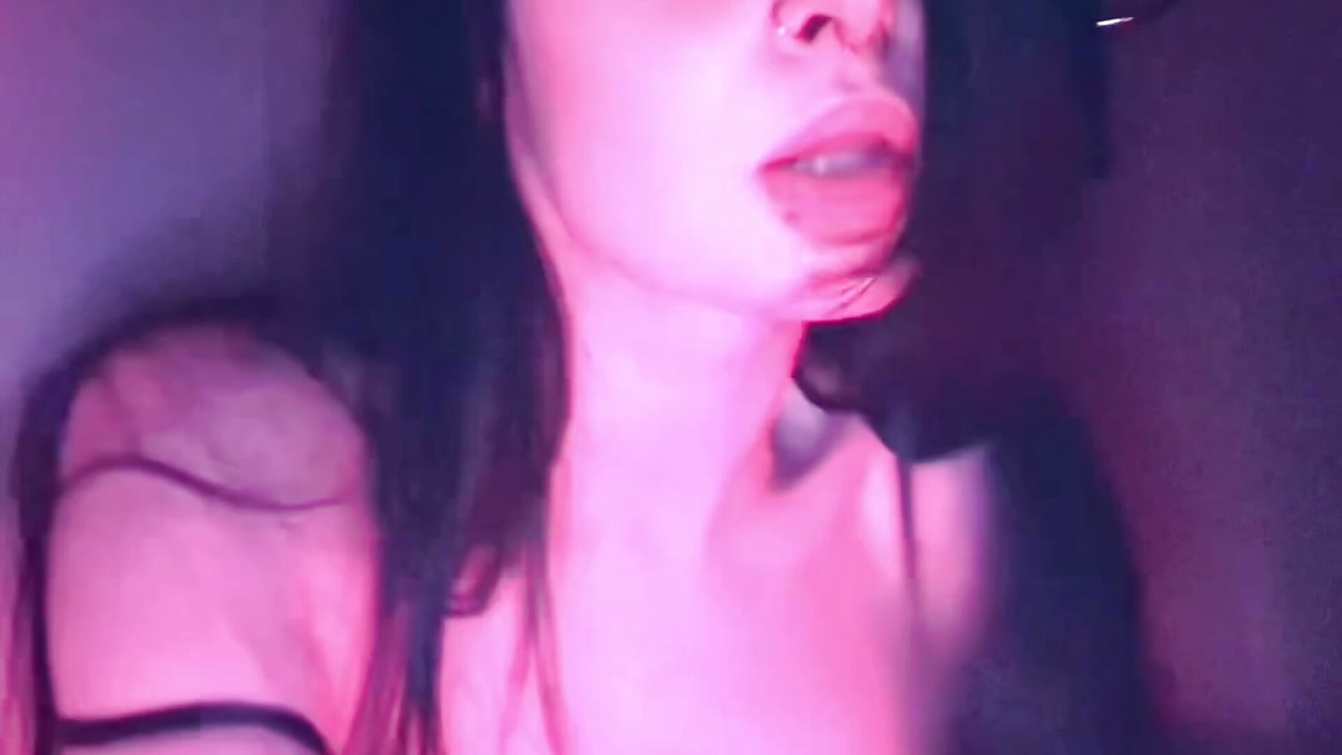 💦Sexy show in the bath🤩 - video by DarcyAspacio cam model