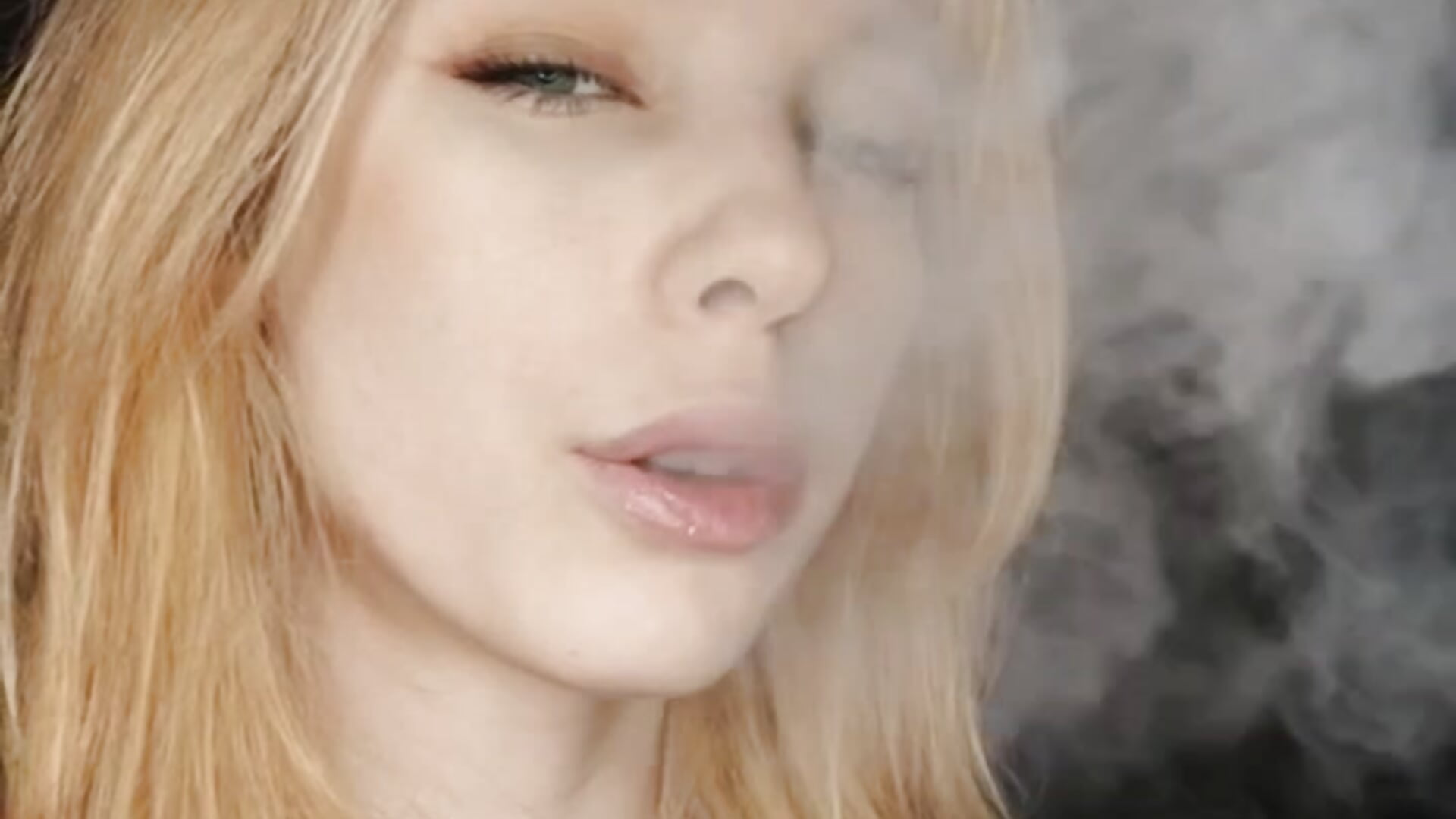 cool girl! xD－カメラキャストのFafa_Fluffの動画