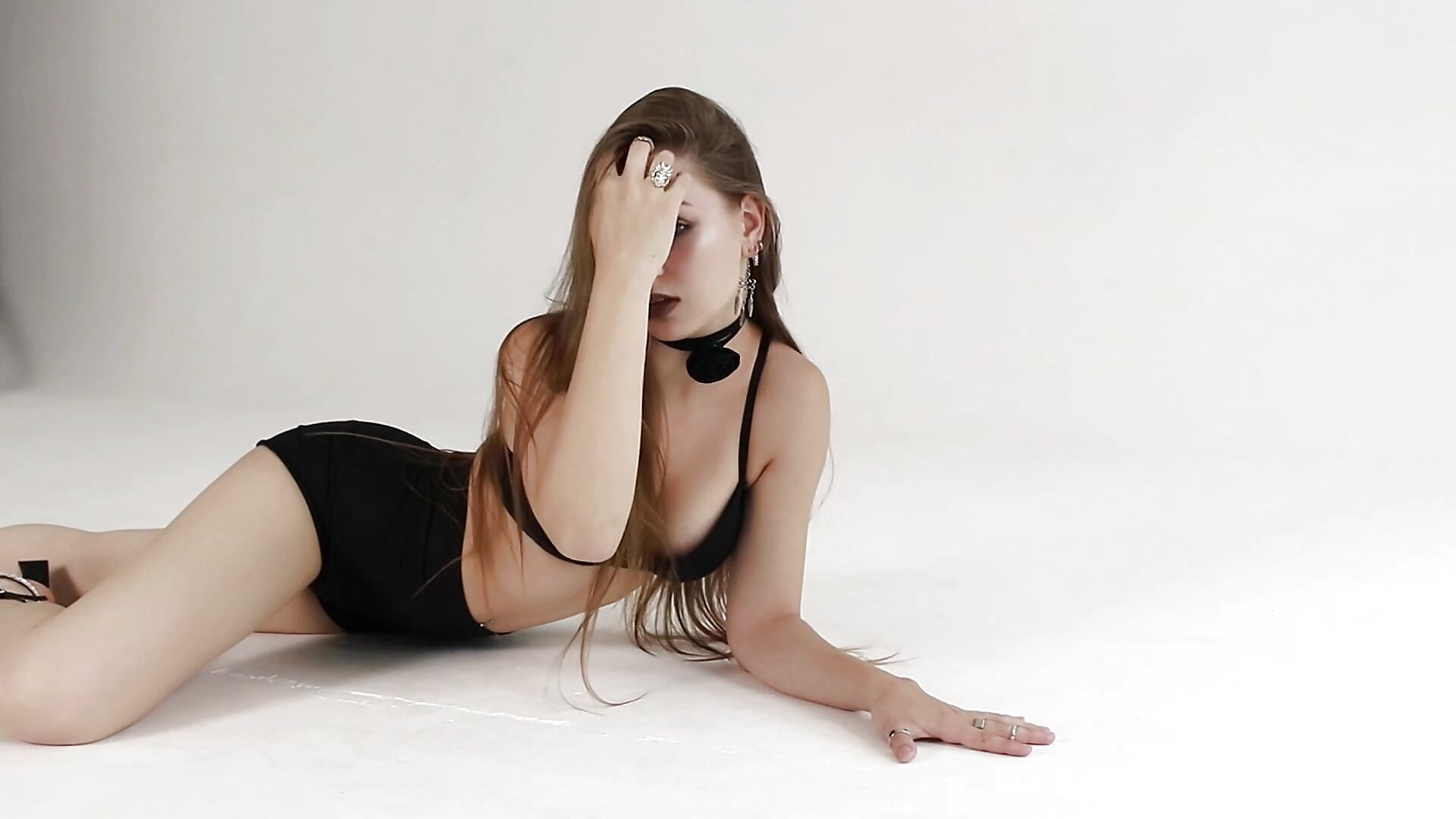 Meow🖤 - video by BetsyKiss cam model