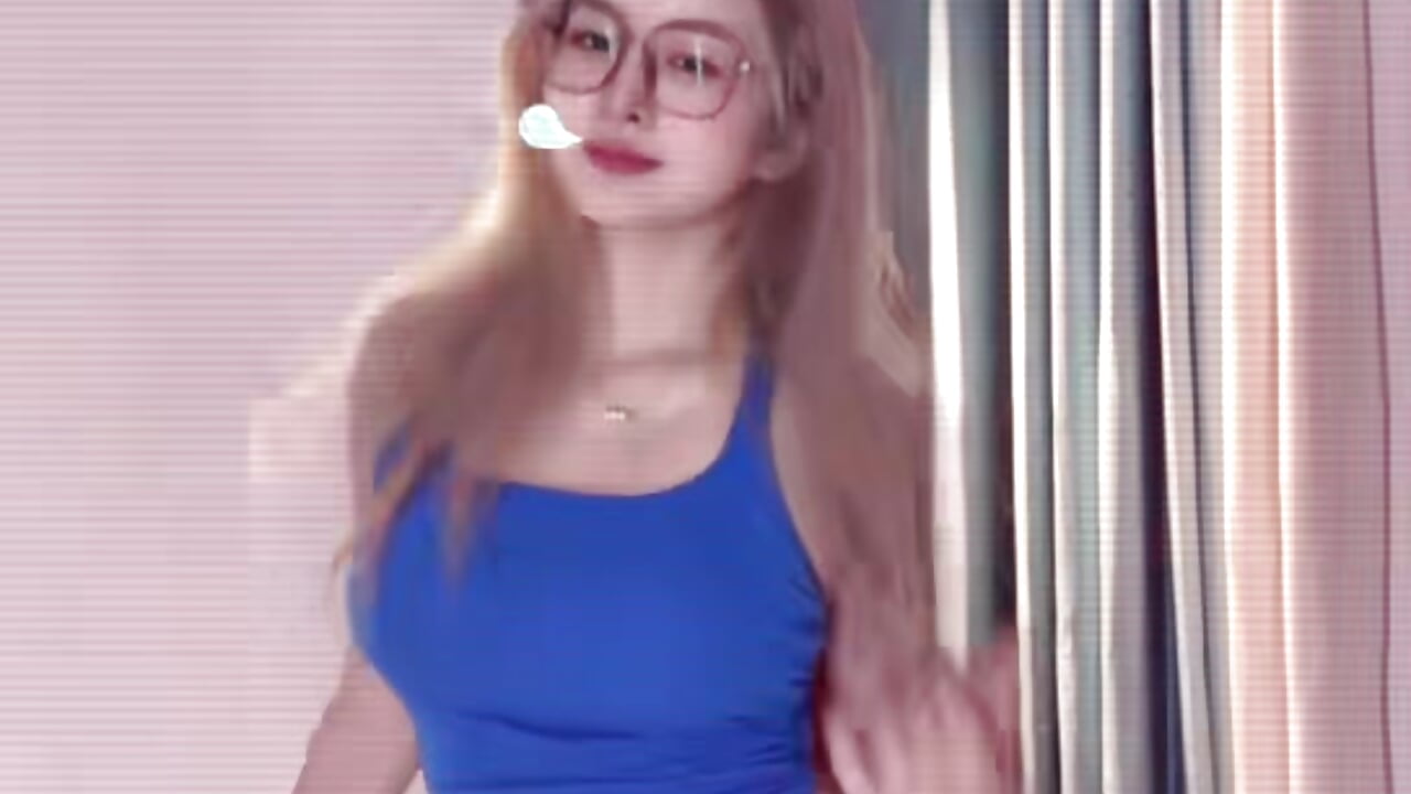 自拍跳舞1005 - video by yuki_june cam model