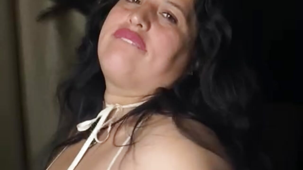 sexy and hot 😏🖤 - video by Andrea_secret_ cam model