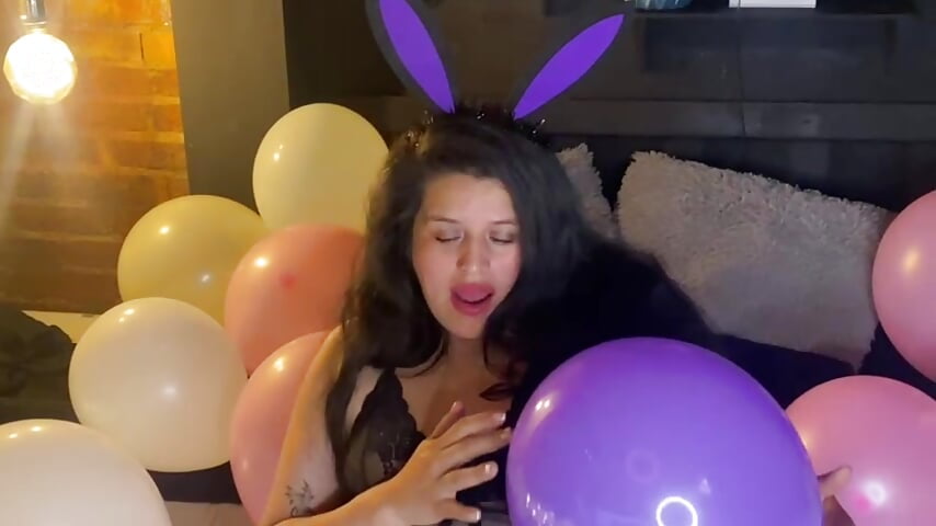 EASTER CELEBRATION 💕✨ - video by Andrea_secret_ cam model