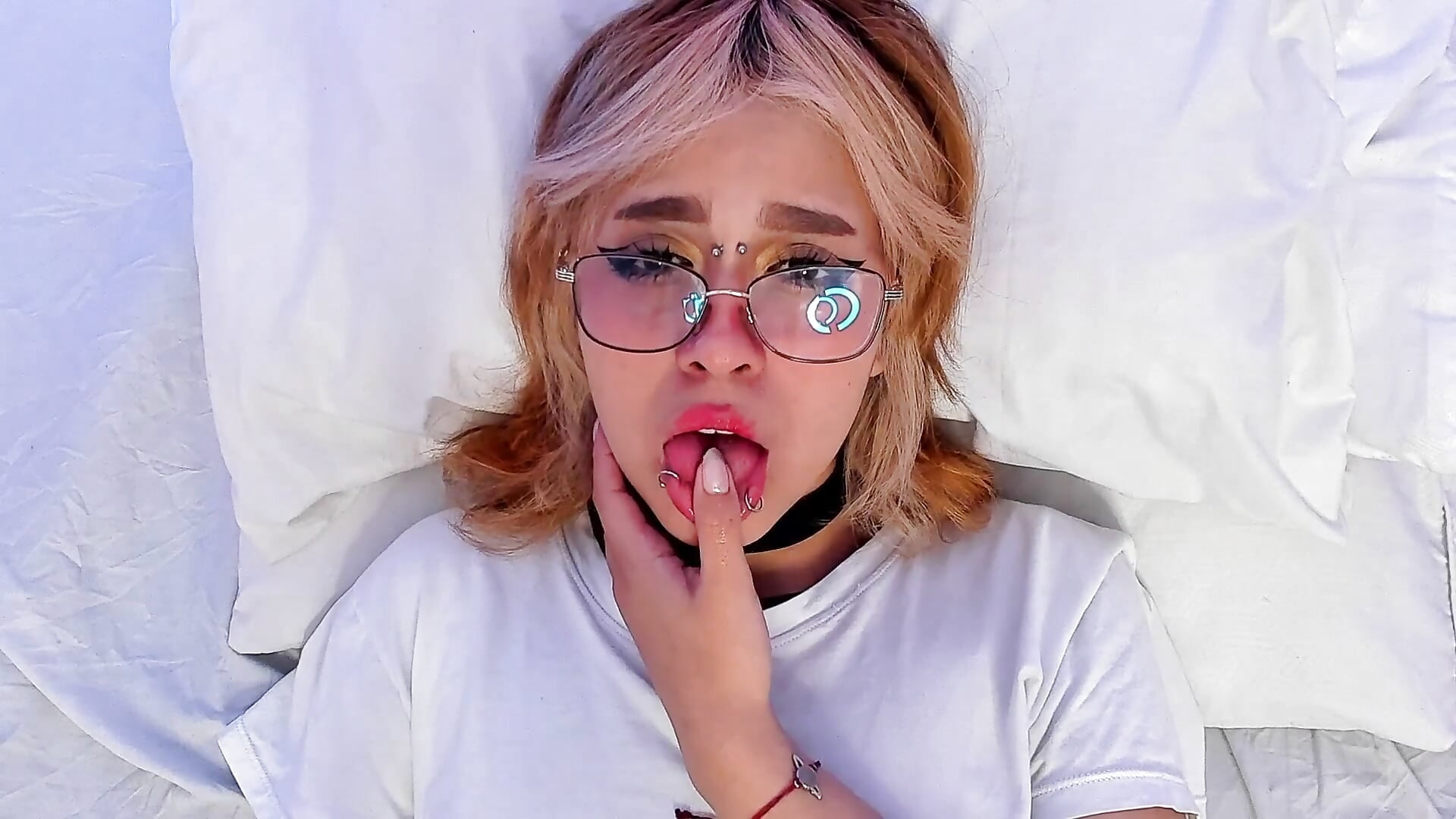 POV blowjob 😏 - vídeo de NekoWaifu modelo de câmara
