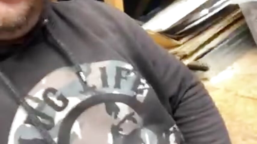 Daddy auf dem dachboden - video by fetter_Daddy_Berlin cam model