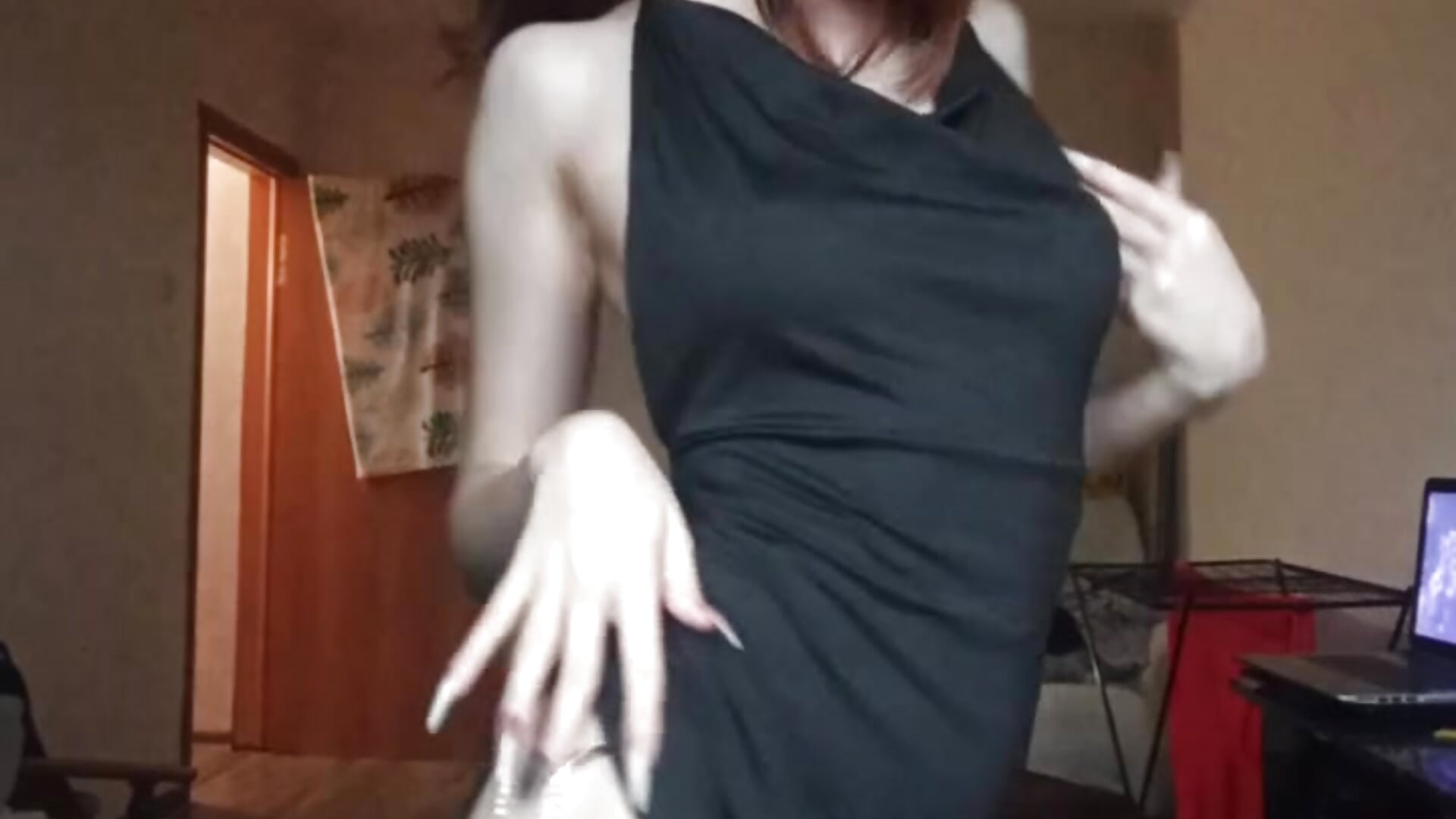 Sensual dance<3 - video by MargarettNewbie cam model