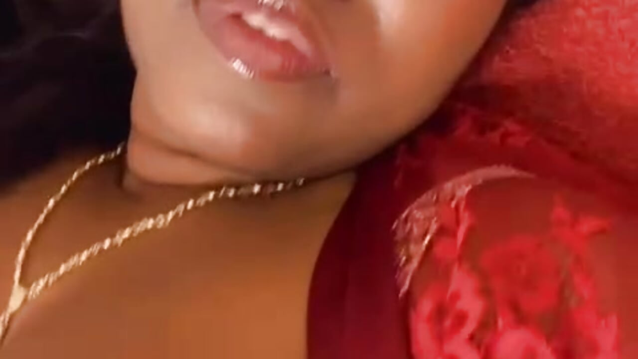 Add me - video by ReginaBans cam model