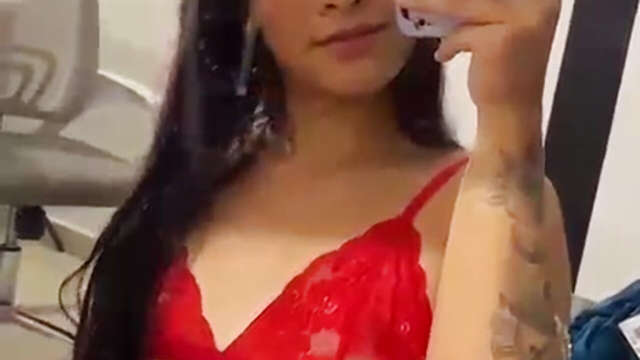 hii love - video by InnocentVibes cam model