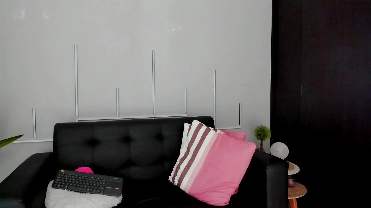 2025-11-12 07-34-40.mkv - video by InnocentVibes cam model