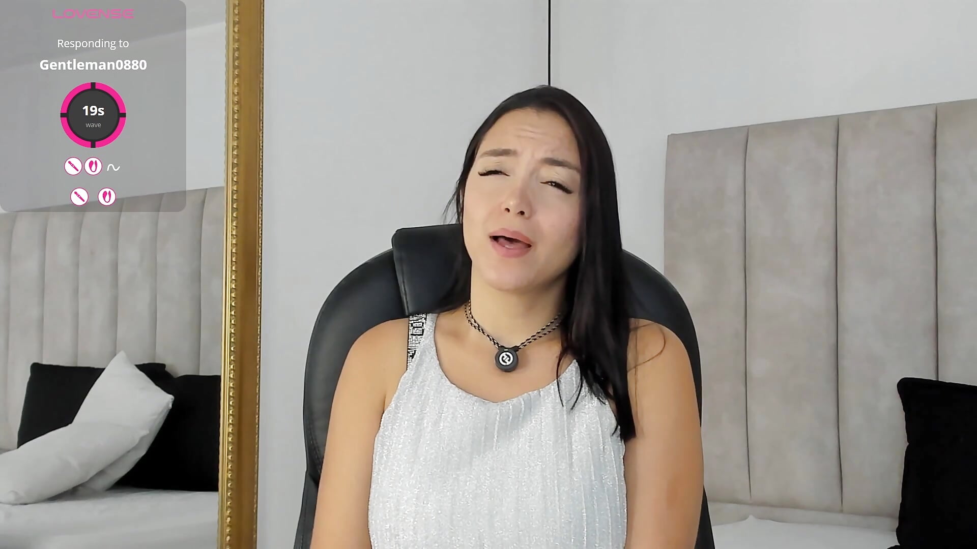 ✨ Hello Tuesday – видео вебкам-модели Megan-8