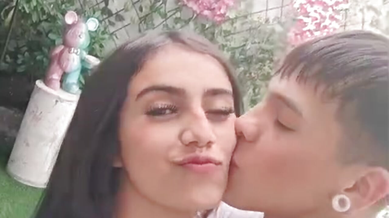 WhatsApp Video 2025-09-15 at 15,15,31 - video di AresAndAfroditahh modella di cam