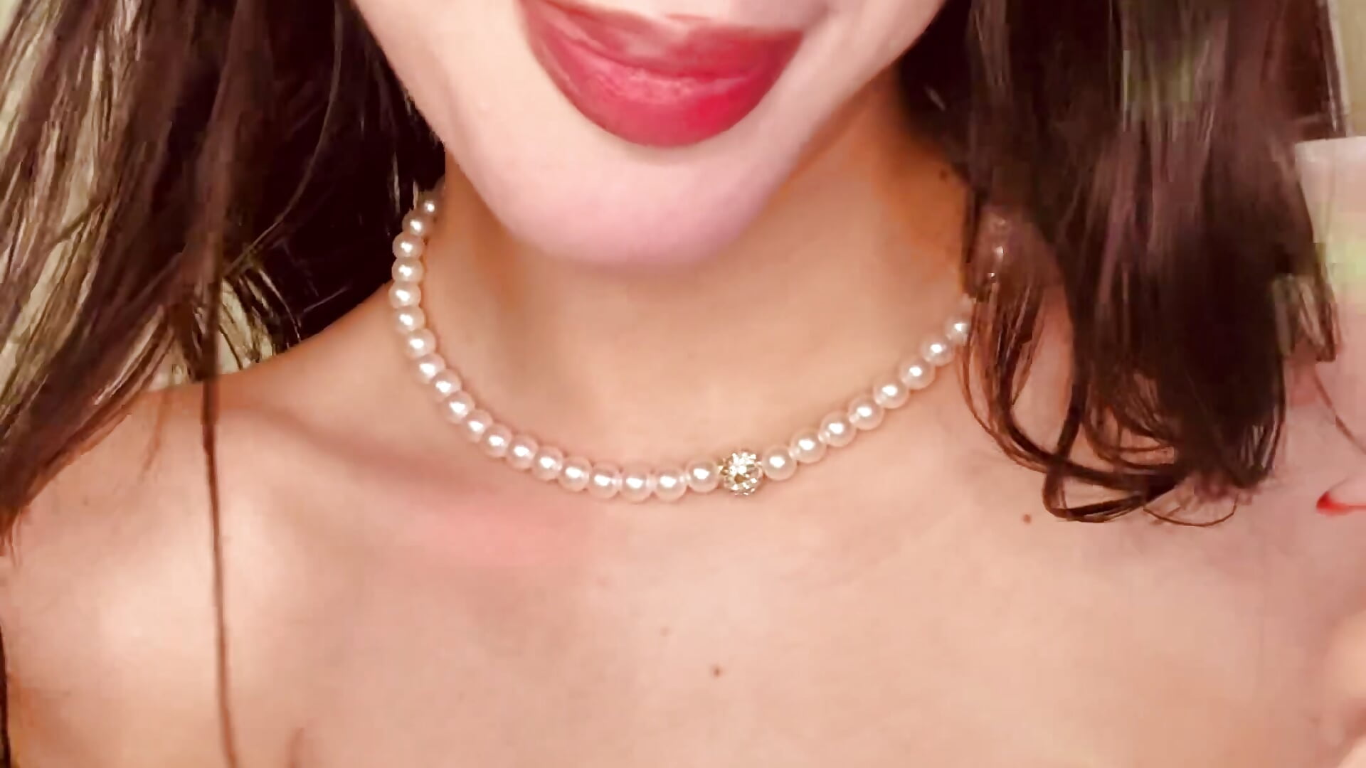 Im ready for u 🍓❤️‍🔥 - فيديو من Emily-hottson موديل الكام