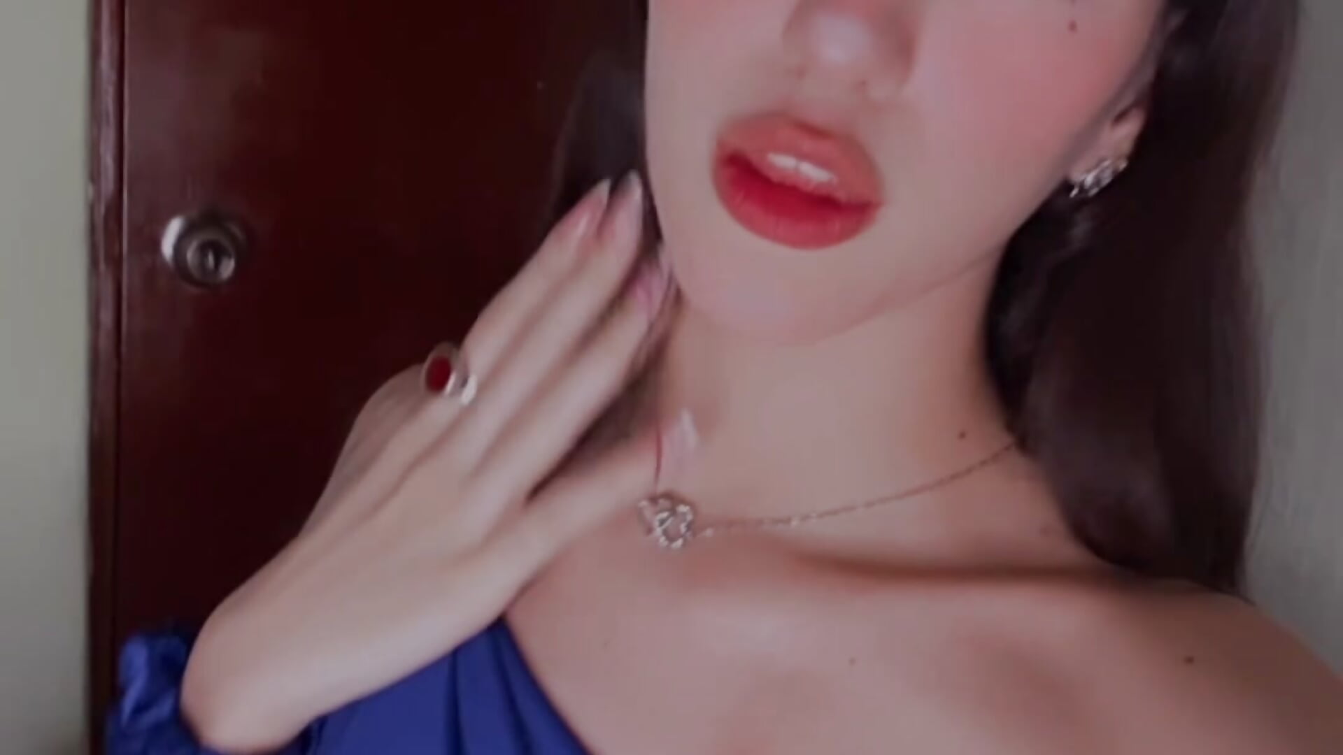 My eyes on u ❤️‍🔥🍓 - vidéo du modèle de showcams Emily-hottson