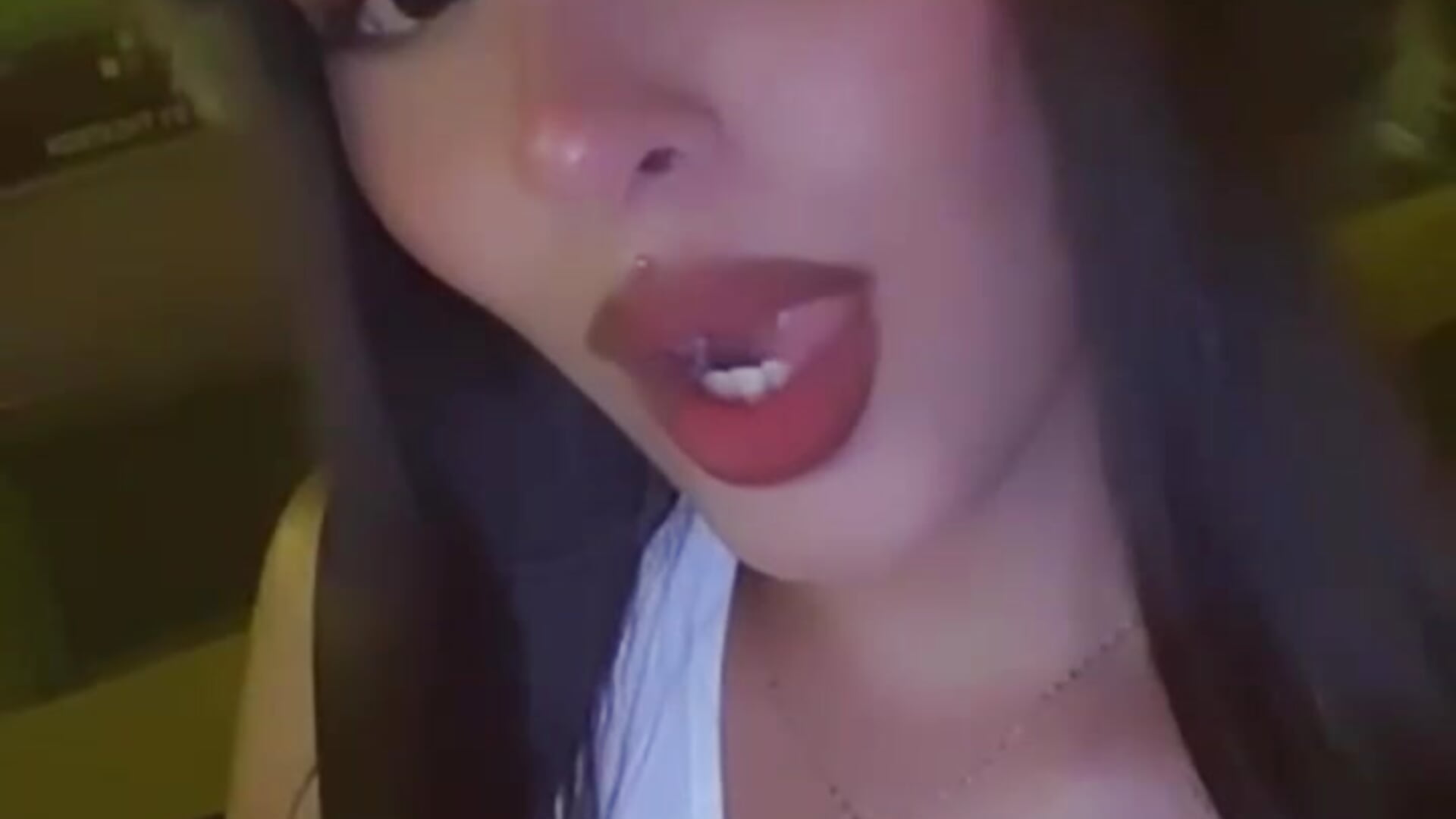 WhatsApp Video 2025-09-15 at 3,30,07 PM – video od webkamerové modelky Angel-dragun