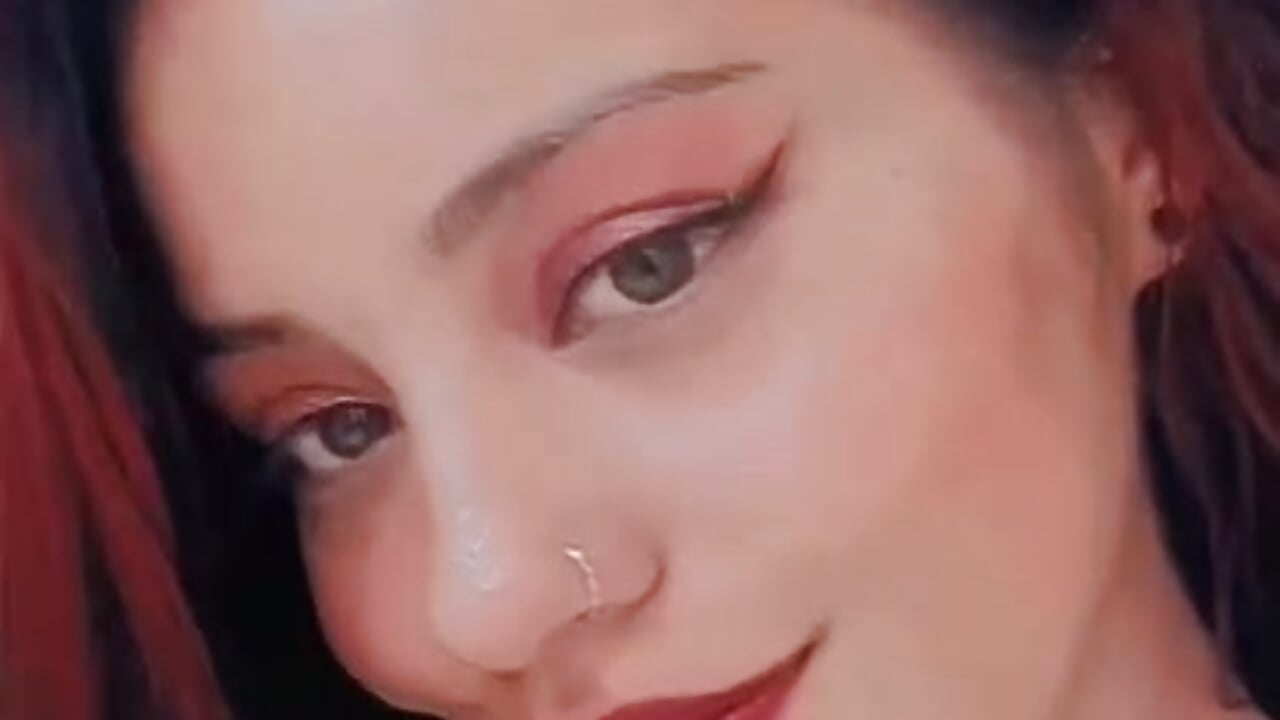 HI LOVERS🌸💘 - فيديو من HoollyHendrix موديل الكام