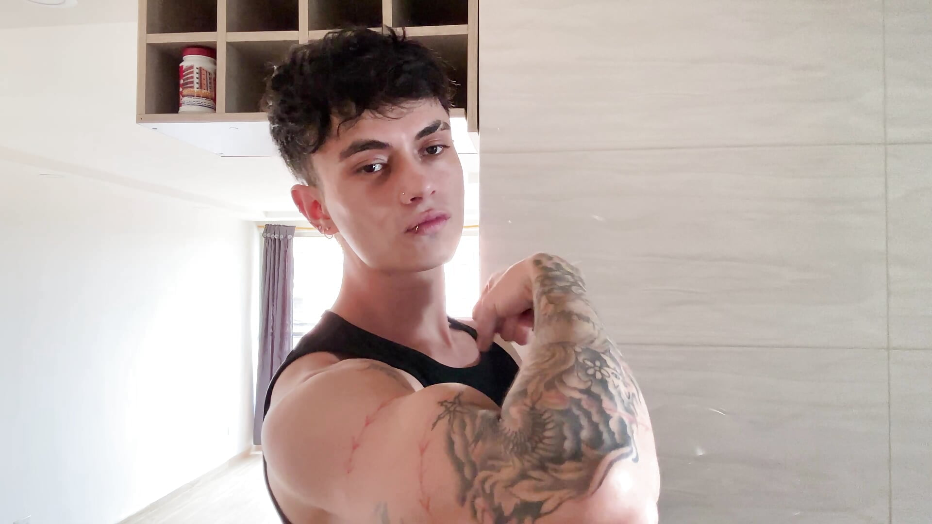jaico_santos - Video Tren Model Kamera 3286
