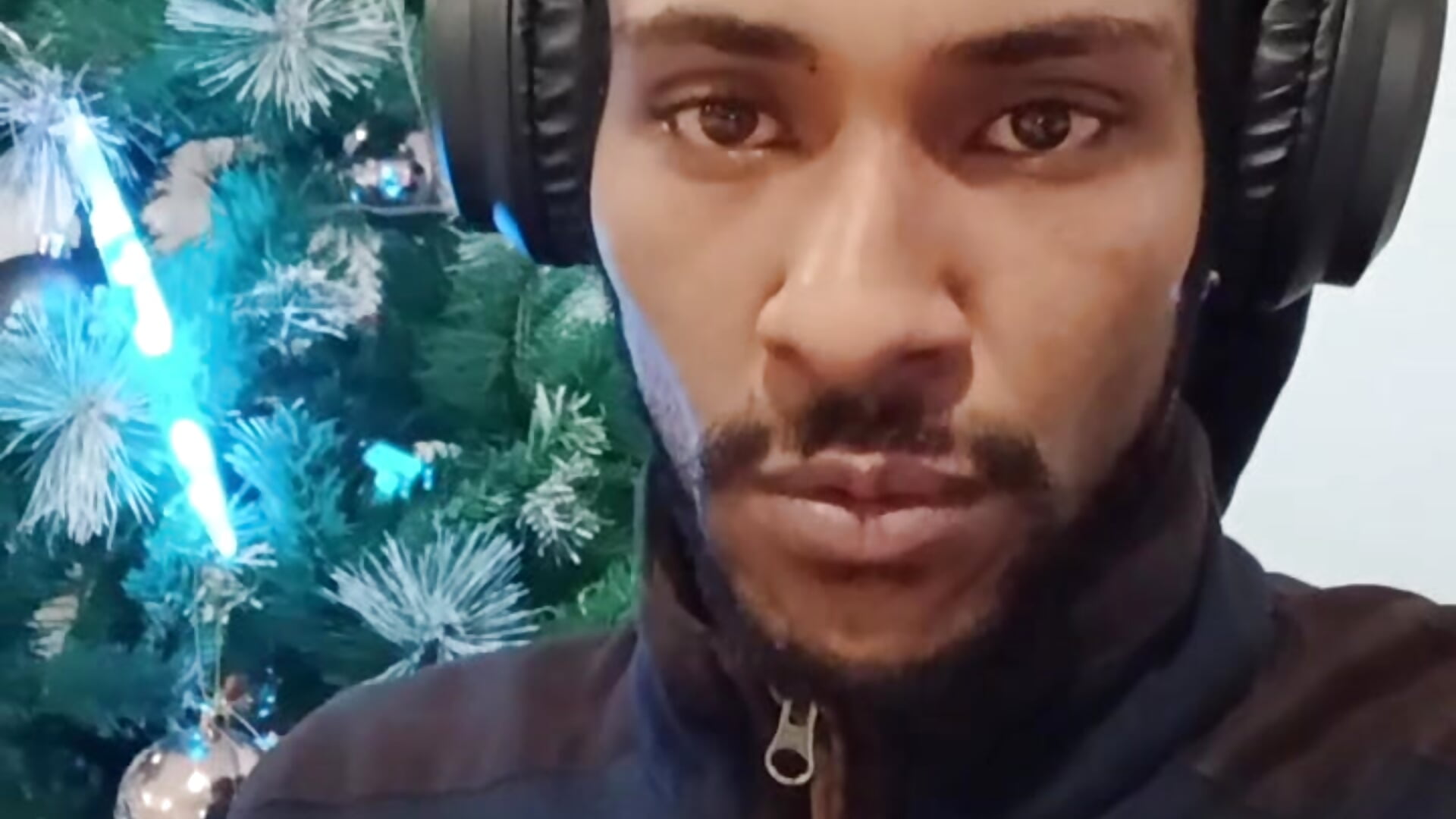 MERRY CHRISTMAS🎅 🎄🎁 - Vídeo de Mikaaa97, modelo de vídeos