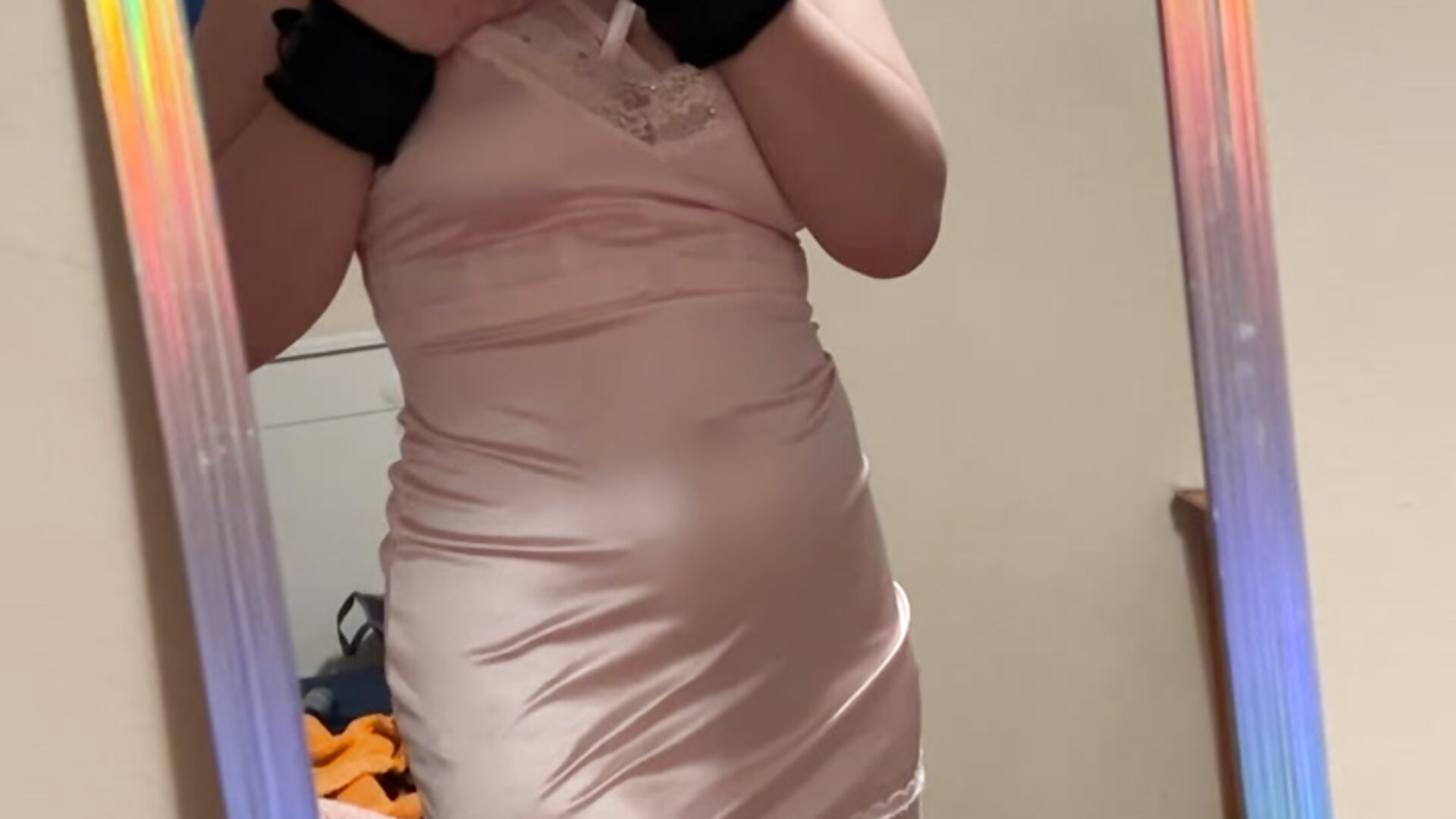 Looking cute for you - video by kimwoods25 cam model
