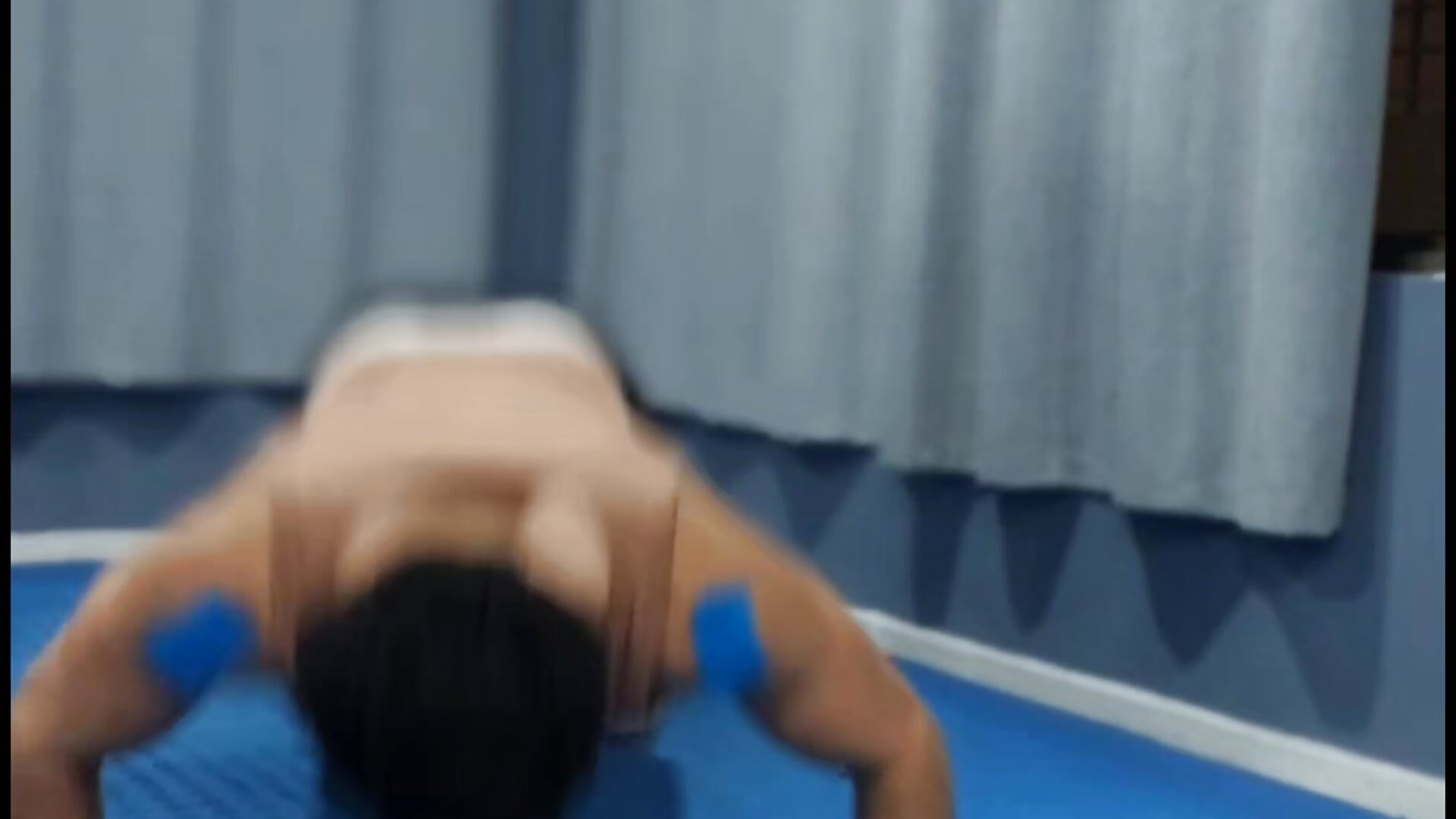 Dominadas explosivass💪🏻 - video by Johnsfitnes cam model