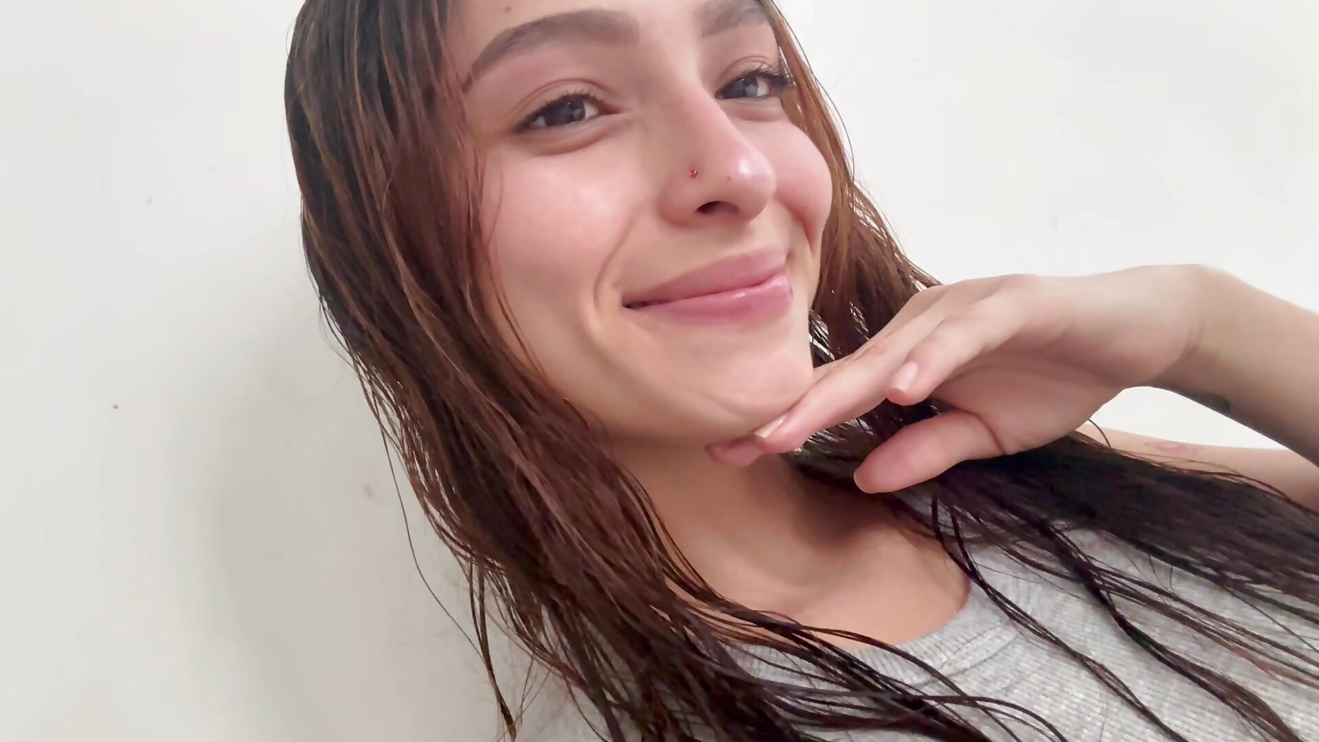 🤭 - فيديو من KamiYOscar موديل الكام