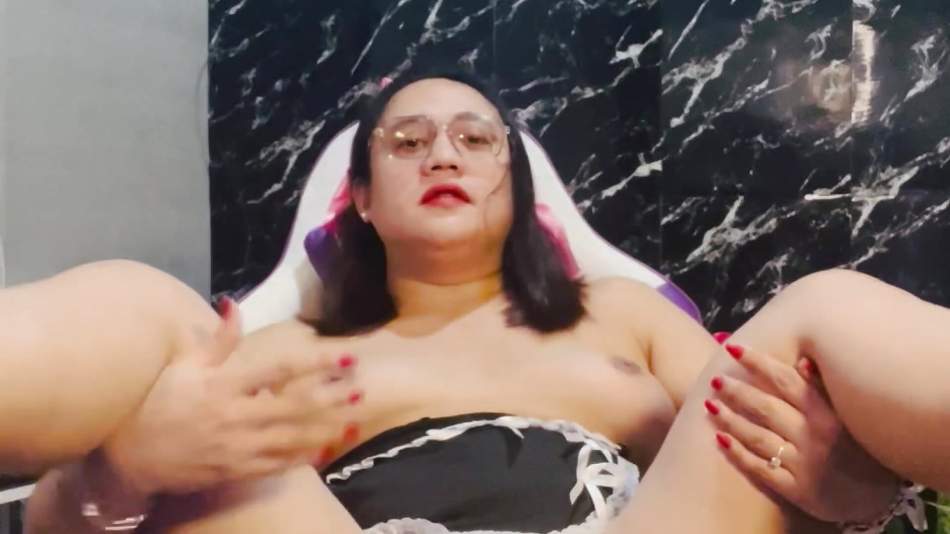 New - video by 1aquaticangel69 cam model