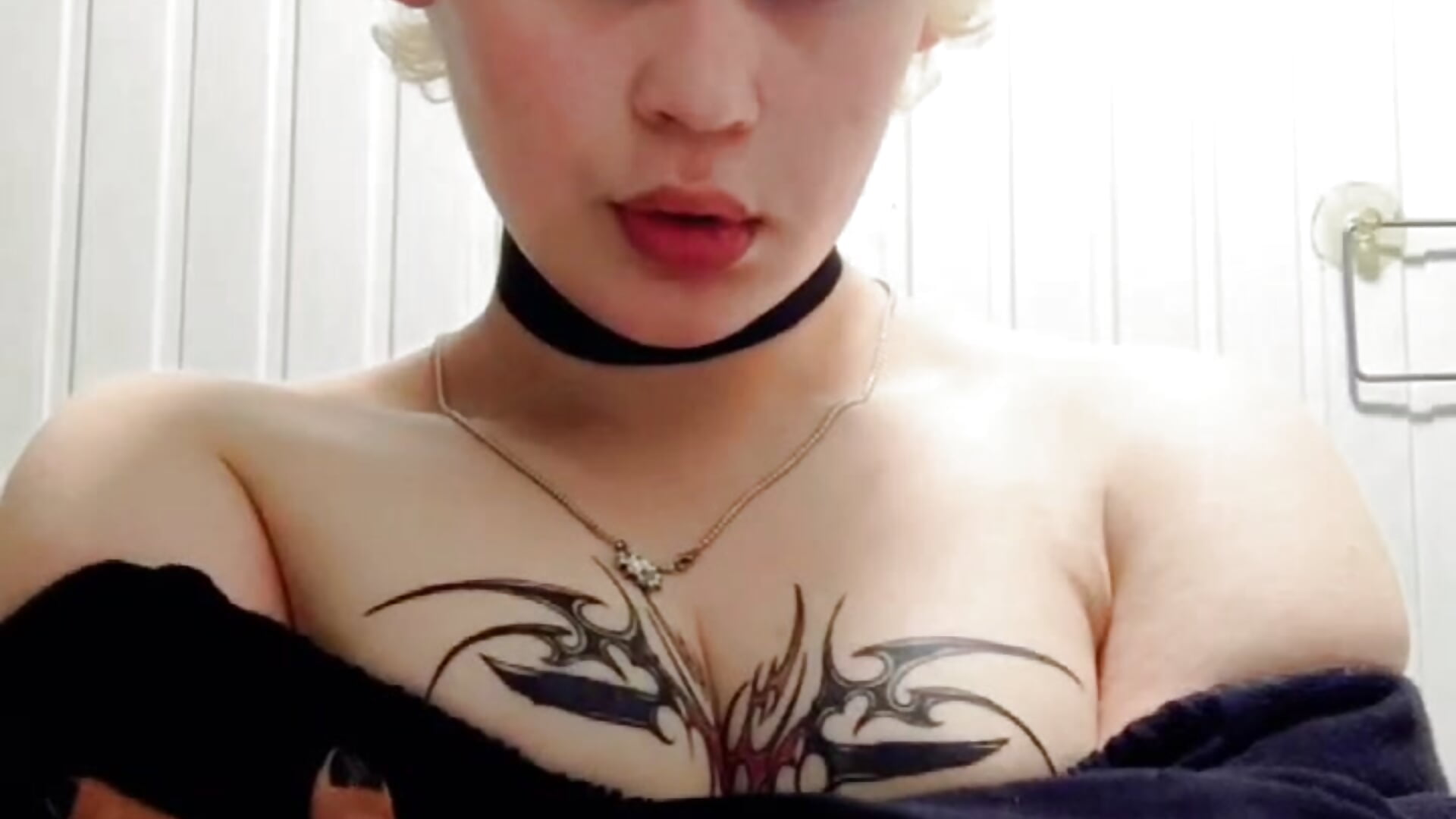 Sexy posing 🔥 — filmik MargoShein, modela(-lki) na kamerkach