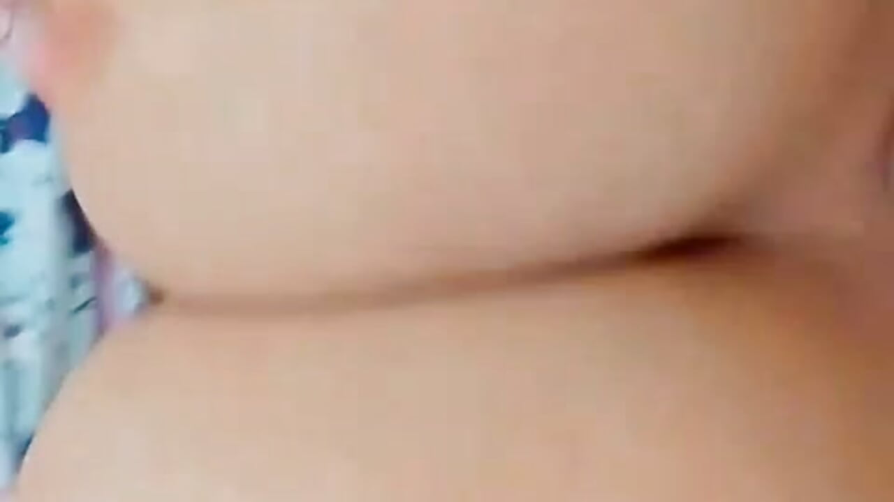 Brincando gostoso 🐸🍒🔥👿 - video by Hanna4039 cam model