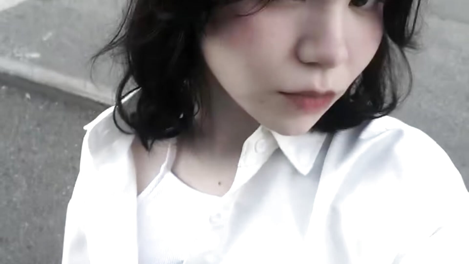 In the arms of the light 🤍 - video by ElenorRoccio cam model