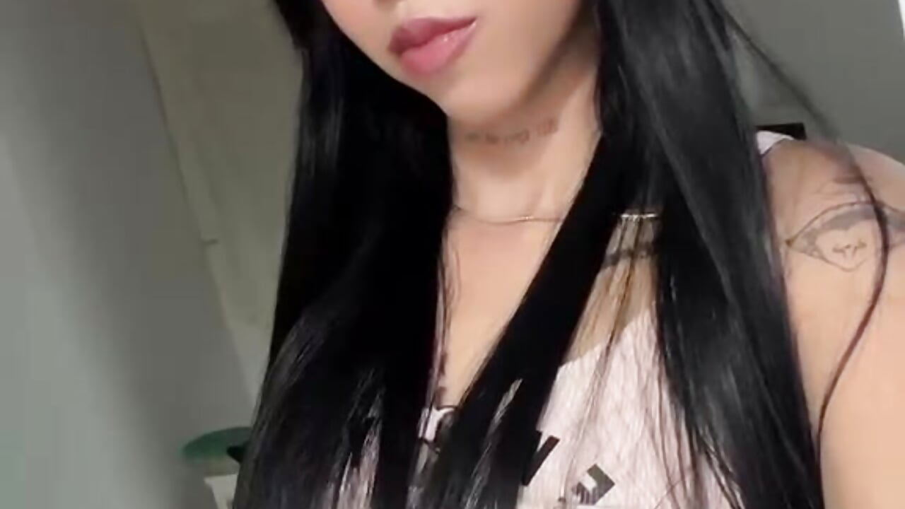 WhatsApp Video 2026-05-29 at 8,43,46 PM - video by dahiiangomezz cam model