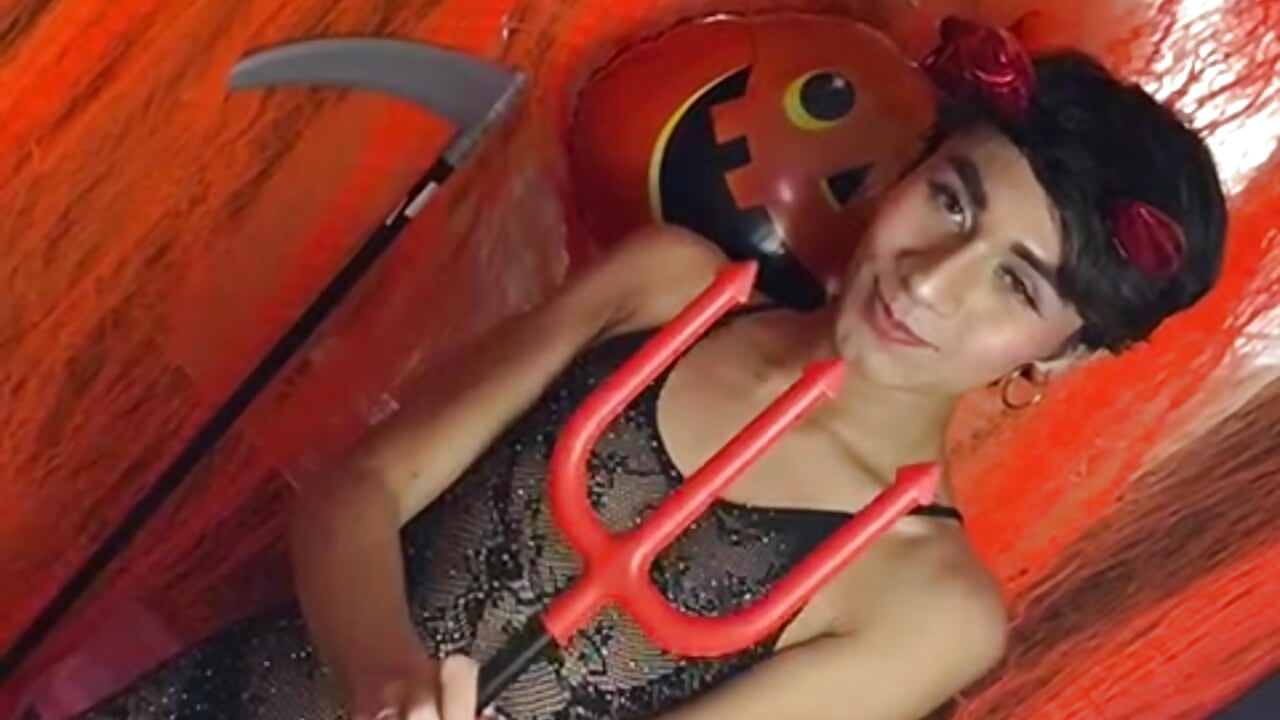 A little nervous ❤ - 視頻由 KiaraRosi 主播提供