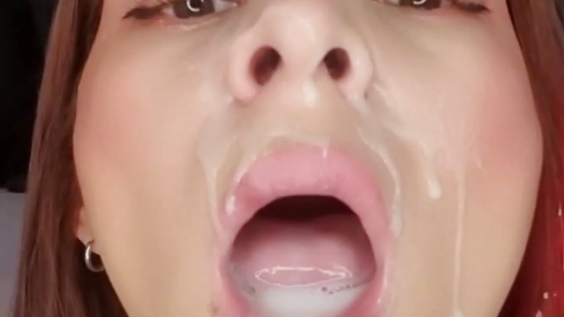 take off your pants, your cum on my face 😏💦