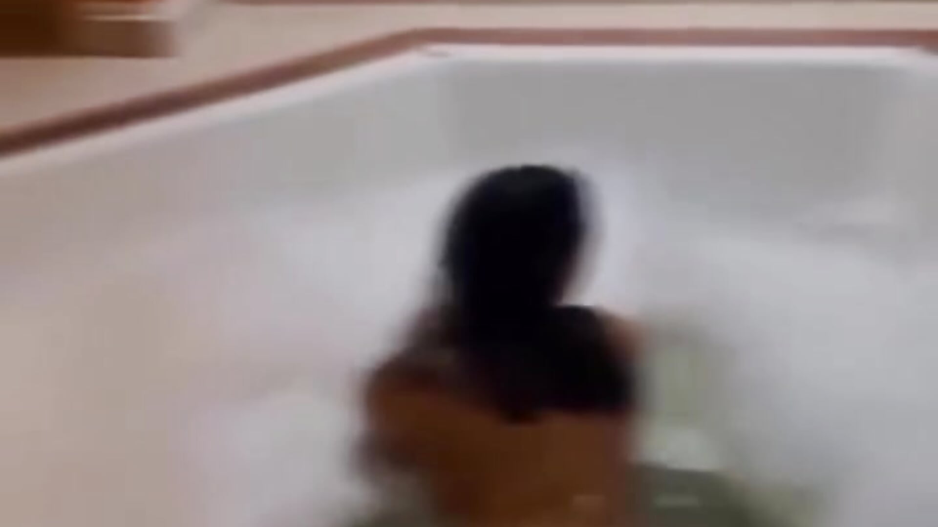 received_1871659716801597 - βίντεο μοντέλου AithanaBlaze