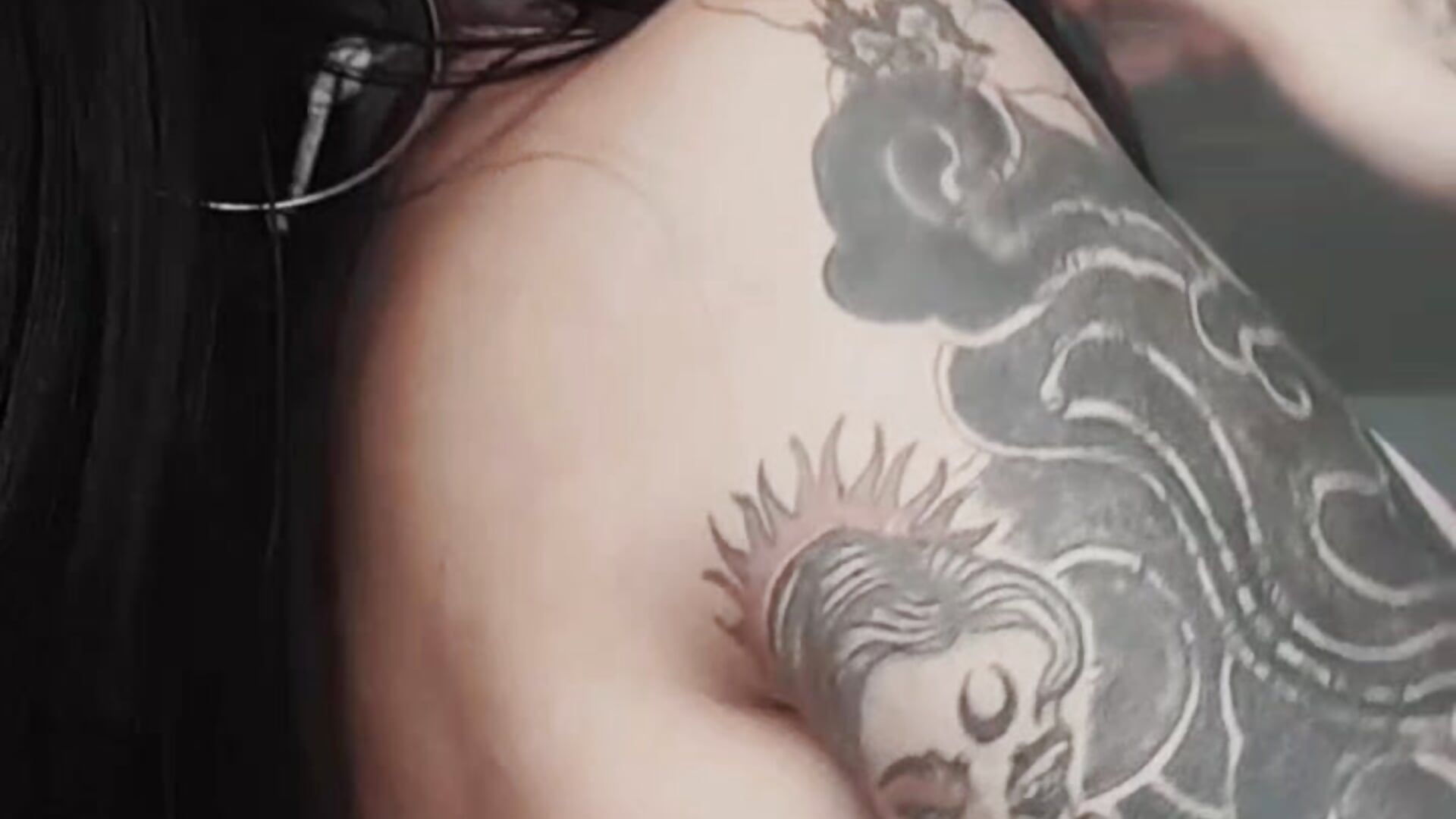 Ink ✏ ❤ - video oleh gabii_hardy kamera model